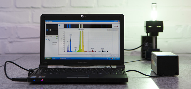 Optische Spektrum einer Spektrallampe – Weiterbildung für die Spektrometrie